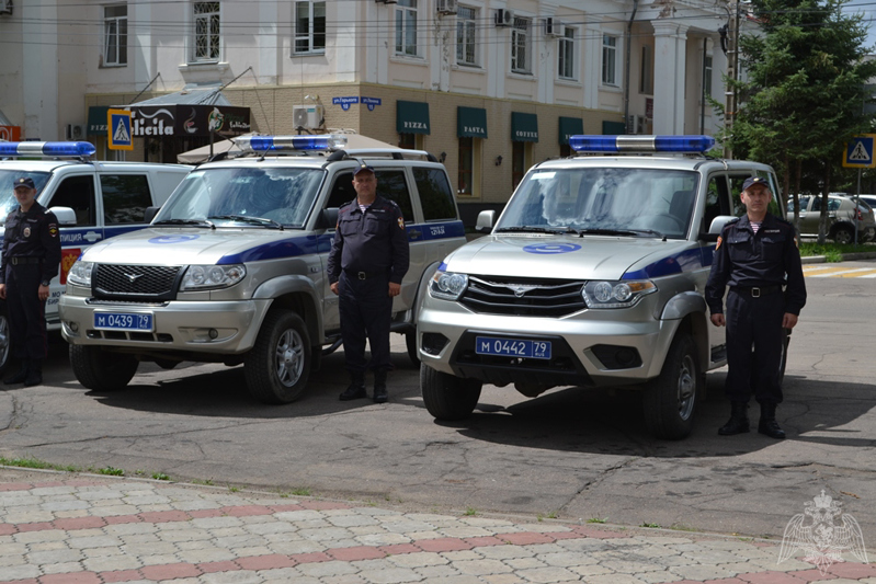 Сотрудники Управления Росгвардии по Еврейской автономной области приняли участие в гарнизонном разводе