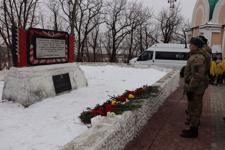 Военнослужащие Управления Росгвардии приняли участие в митинге, посвященном Волочаевскому сражению