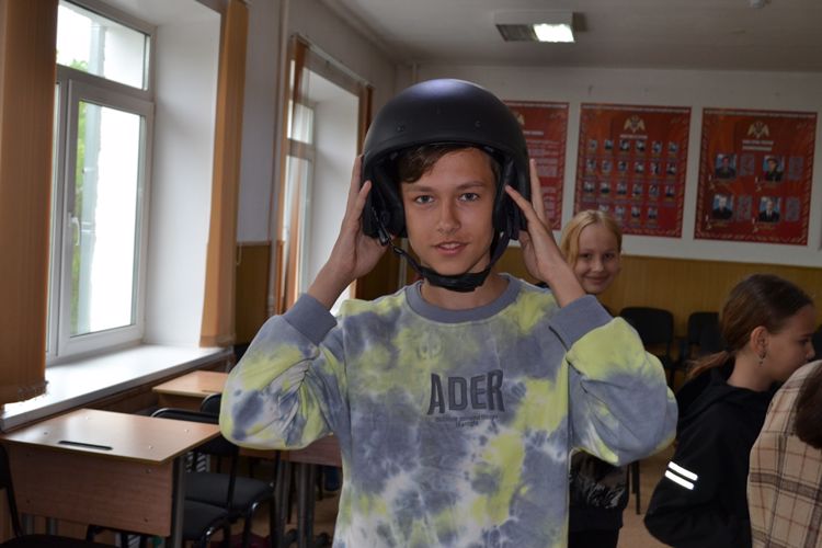 В Биробиджане сотрудники Росгвардии провели акцию «Дорогой добра»