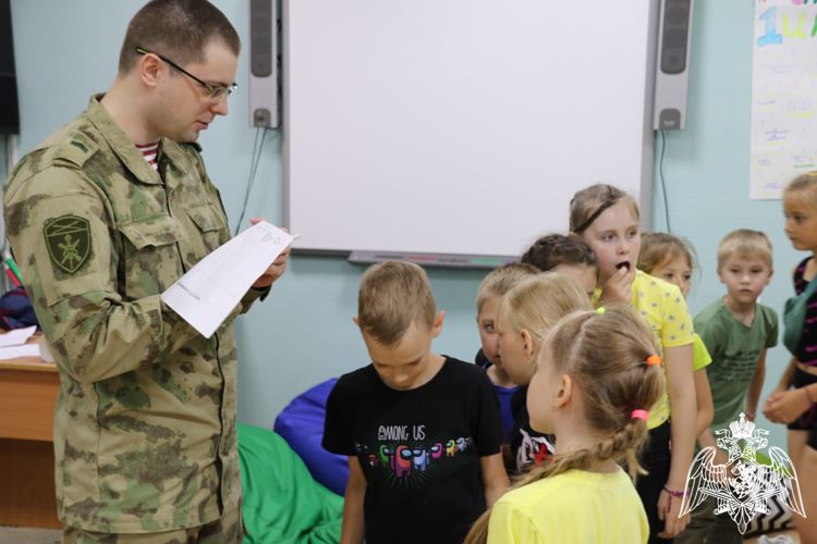 Сотрудники и военнослужащие Росгвардии провели спортивную эстафету «Доверяй играя»