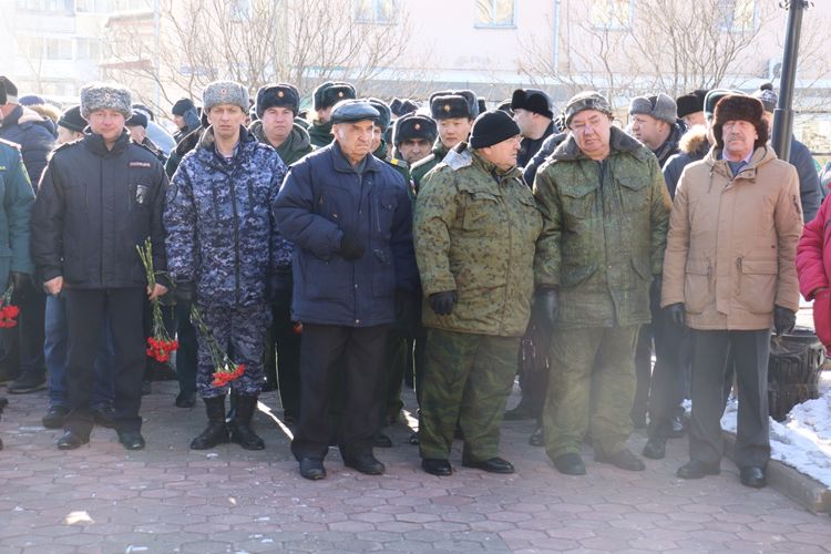 В Биробиджане сотрудники и военнослужащие Росгвардии приняли участие в мероприятиях, посвященных памяти погибших воинов-интернационалистов