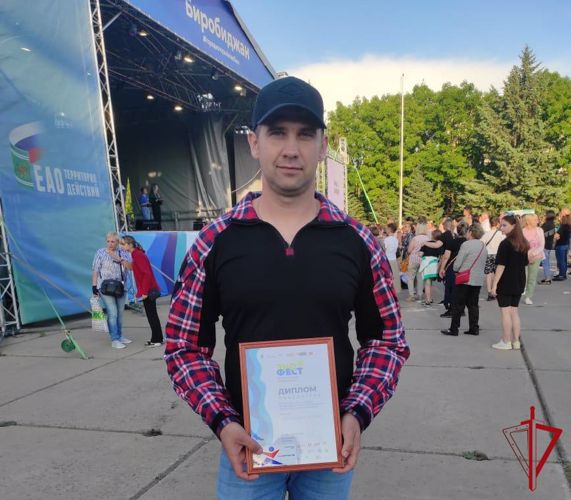 В Биробиджане победителем в соревнованиях по нормам ГТО стал военнослужащий Росгвардии