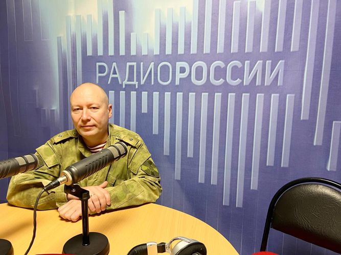 Военнослужащий Управления Росгвардии по ЕАО стал гостем студии Радио России