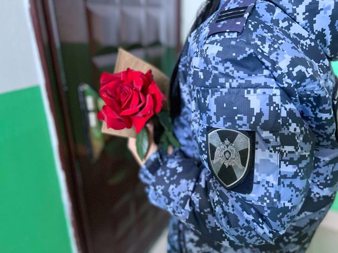 Участники СВО отправили поздравительные письма своим мамам в Биробиджан