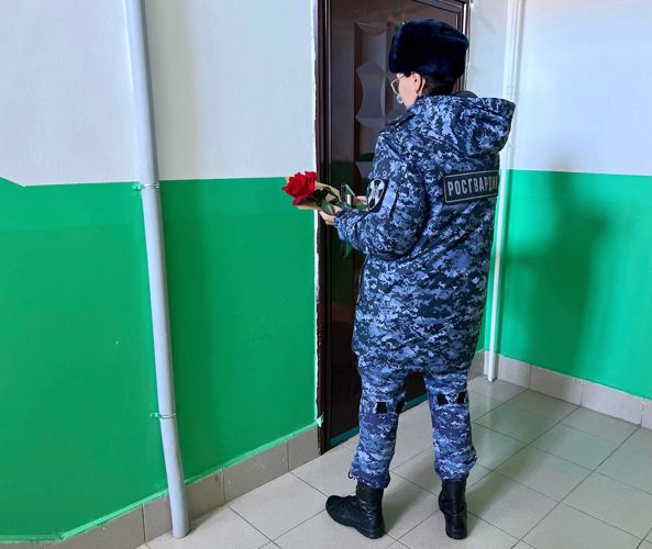 Участники СВО отправили поздравительные письма своим мамам в Биробиджан
