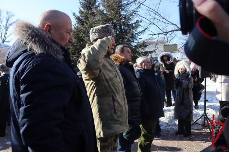 В Биробиджане росгвардейцы почтили память земляков, исполнявших служебный долг за пределами Отечества  