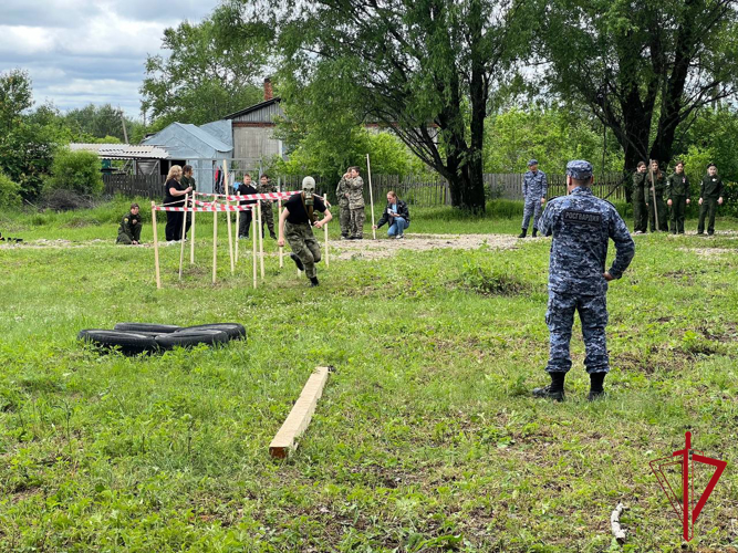 В День России военнослужащие Управления Росгвардии по ЕАО приняли участие в судействе эстафеты "Поле Куликово"