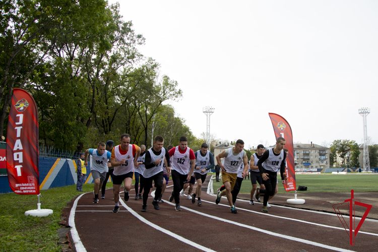 Офицеры Управления Росгвардии по ЕАО одержали победу в чемпионате Восточного округа по летнему троеборью