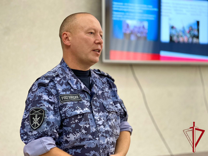 В Биробиджане росгвардейцы провели акцию «Мир без террора»  в «Специальном доме №2»