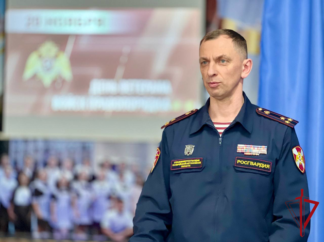 Торжественное собрание в честь Дня ветерана войск правопорядка прошло в Биробиджане