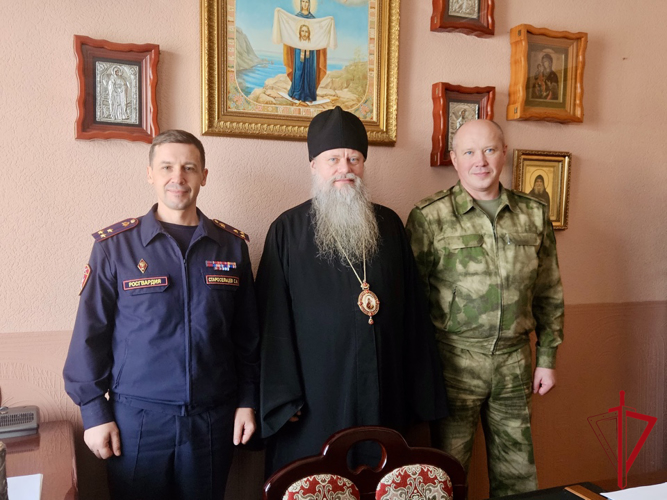 В Биробиджане подписано соглашение о сотрудничестве между Росгвардией и Русской Православной Церковью