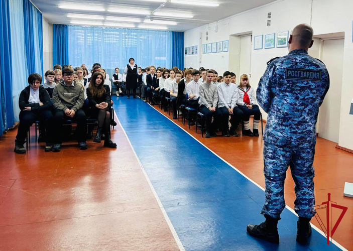 Герои прошлого вдохновляют будущее: семинар памяти в биробиджанской школе