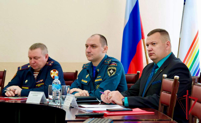 В преддверии праздников представители Росгвардии обсудили вопрос о введении дополнительных мер безопасности в Биробиджане