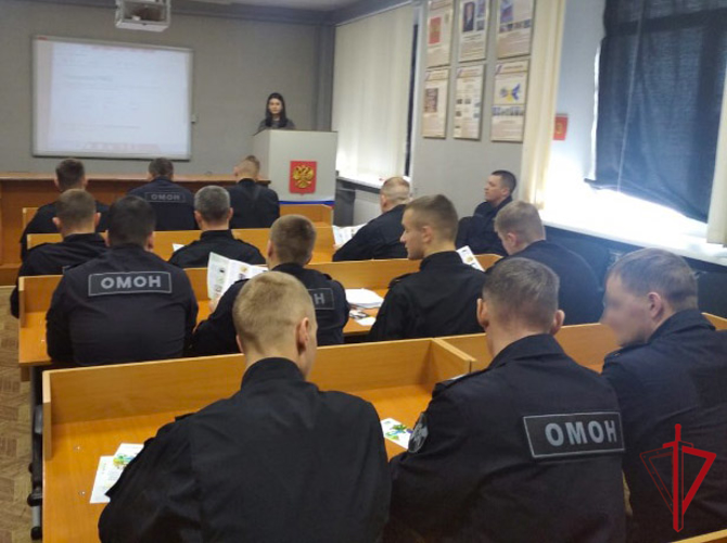 В спецподразделении Росгвардии по ЕАО проведён семинар по дорожной безопасности 