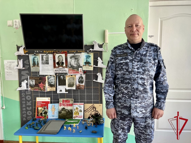 Росгвардия рассказывает детям о героизме защитников Родины