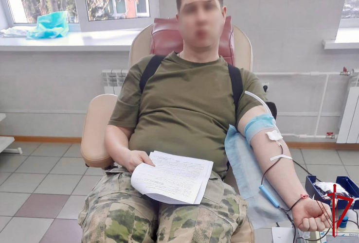 Сотрудники Управления Росгвардии по ЕАО сдают кровь во Всемирный день здоровья