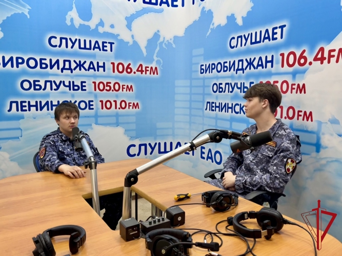 Подшефный класс Росгвардии посетил медиахолдинг «РИА Биробиджан»