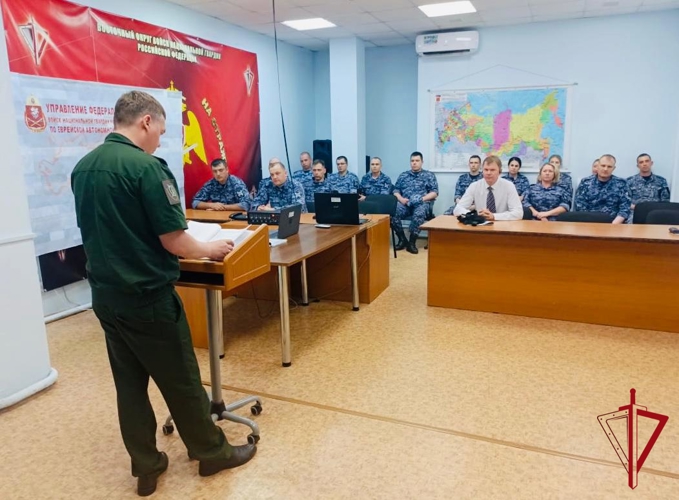 В Биробиджане состоялся семинар по противодействию наркомании с участием представителей силовых ведомств, Православной Церкви и Росгвардии