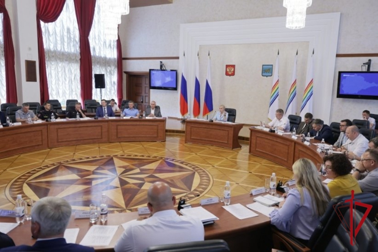 Представители Росгвардии приняли участие в заседании антитеррористической комиссии Еврейской автономной области