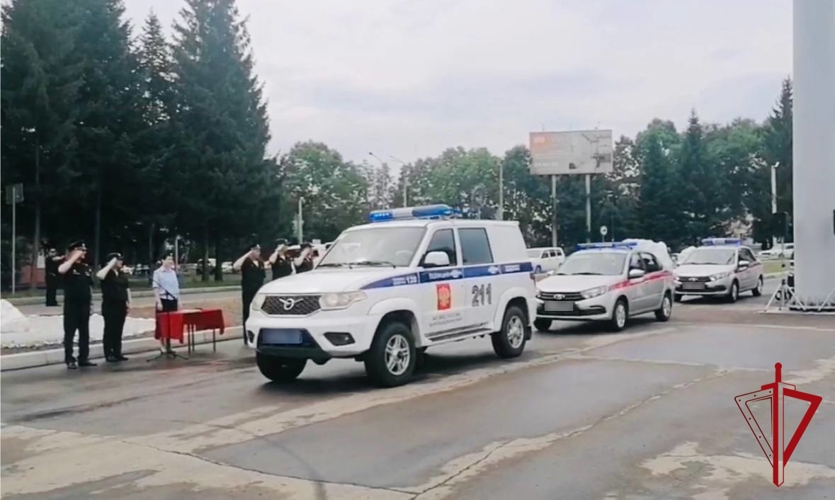Гарнизонный развод нарядов полиции и Росгвардии состоялся в Биробиджане