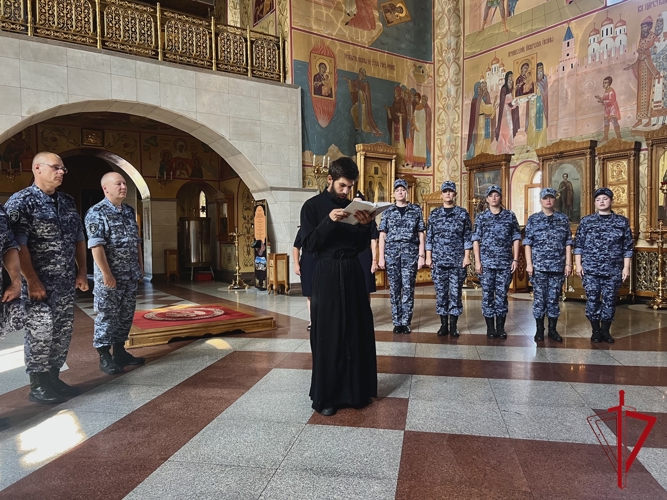 Росгвардия чтит святого князя Владимира в Биробиджане