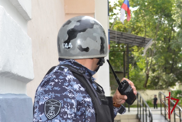 Росгвардейцы Еврейской автономии оперативно среагировали на тревогу в одном из детских садов Биробиджана