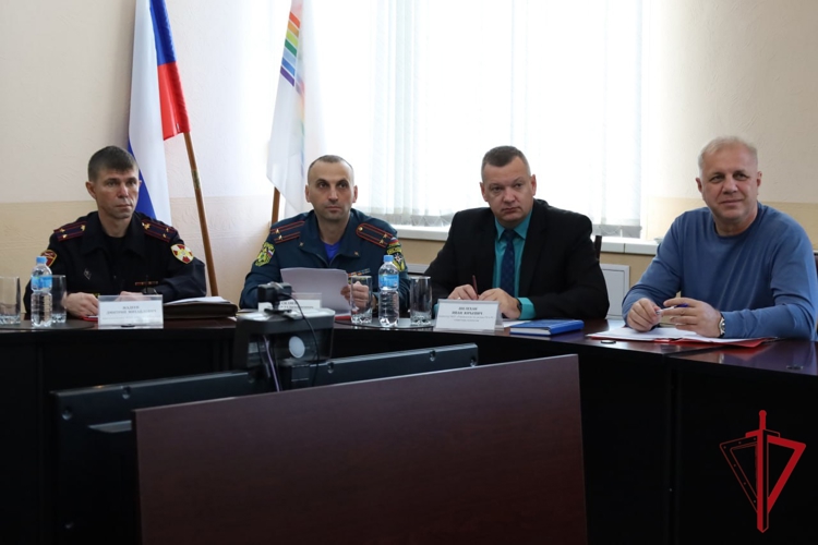 Повышение антитеррористической защищенности Биробиджана в период праздников