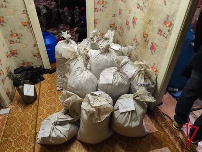 Росгвардия и ФСБ пресекли деятельность наркогруппировки в Еврейской автономии