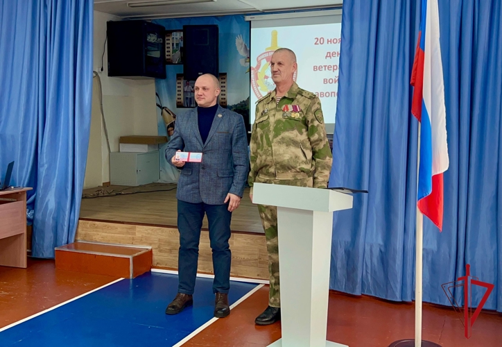 Росгвардия по ЕАО почтительно отметила День ветерана войск правопорядка