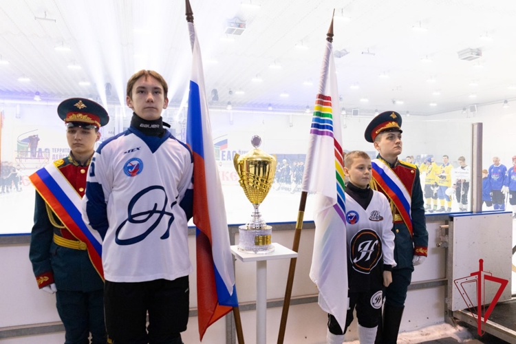 Росгвардейцы обеспечили безопасность на XXV Кубке Губернатора по хоккею с мячом