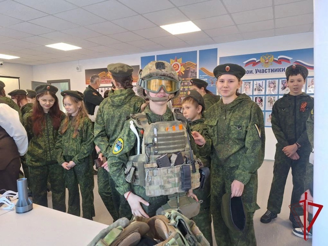 Кадеты «Юный пластун» отметили памятную дату с участием Росгвардии по ЕАО