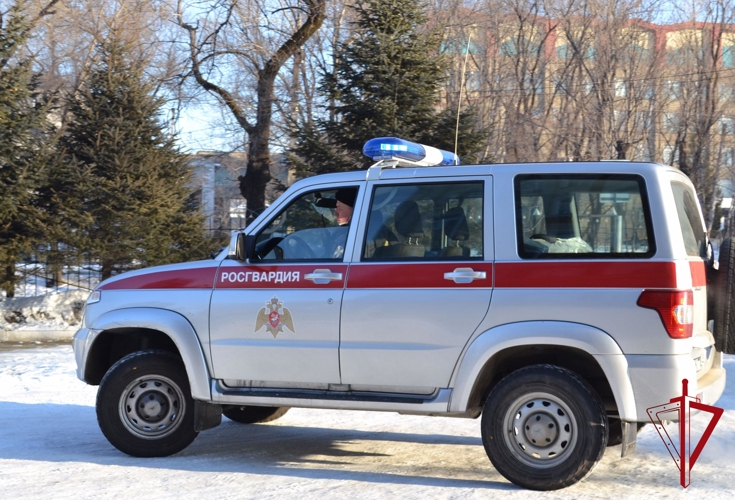 Росгвардейцы задержали буйного хулигана в Биробиджане