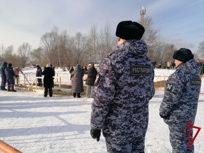 Росгвардейцы Еврейской автономии обеспечили охрану общественного порядка в дни крещенских купаний