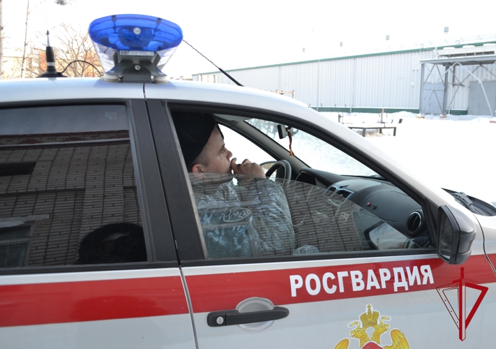 В Биробиджане сотрудникам вневедомственной охраны удалось выявить случай незаконного оборота наркотиков