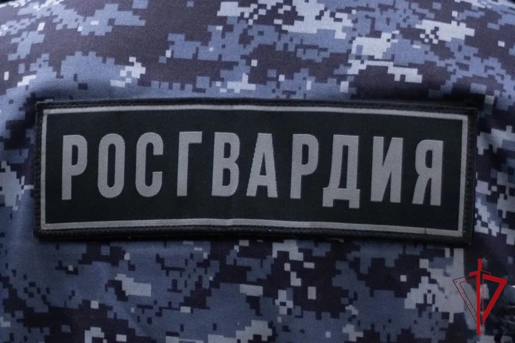Специалисты Росгвардии предлагают услугу «Мобильная тревожная кнопка» в ЕАО