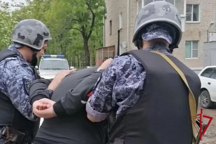 Сотрудники Росгвардии задержали жителя ЕАО после конфликта с соседями