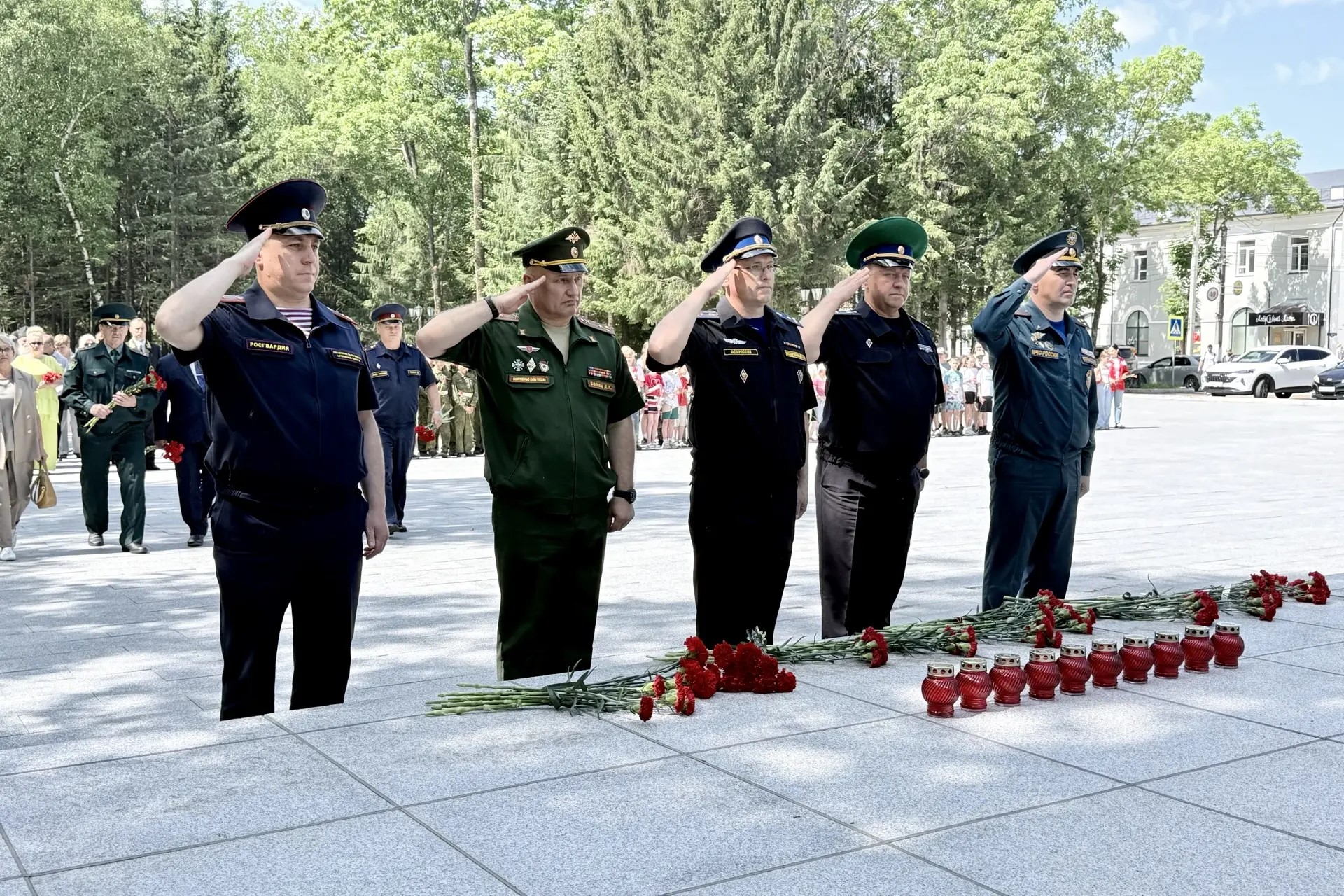 Руководство регионального Управления Росгвардии приняло участие в памятном мероприятии в День памяти и скорби в Биробиджане
