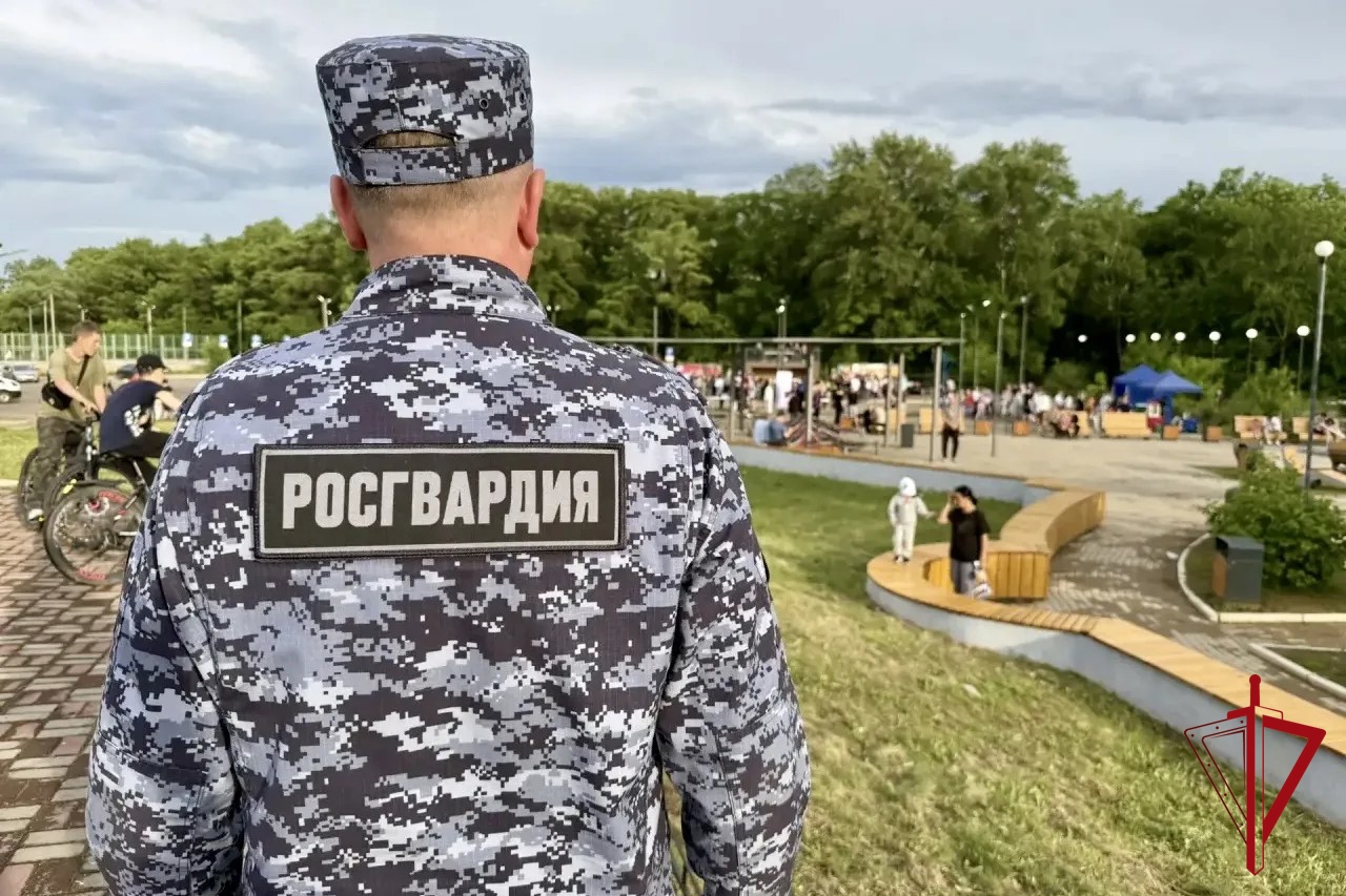 Специалисты Росгвардии обеспечили безопасность во время проведения Дня России в ЕАО