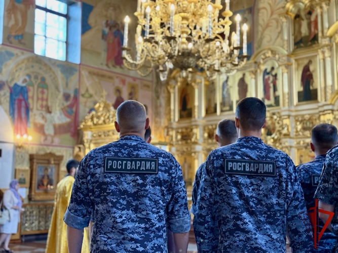 В Биробиджане почтили небесного покровителя Росгвардии — святого князя Владимира