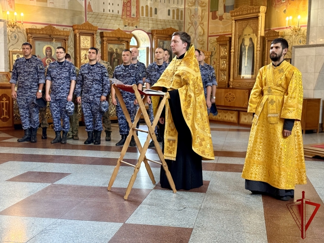 В Биробиджане почтили небесного покровителя Росгвардии — святого князя Владимира