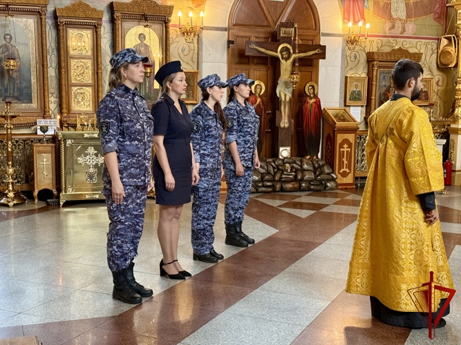 В Биробиджане почтили небесного покровителя Росгвардии — святого князя Владимира