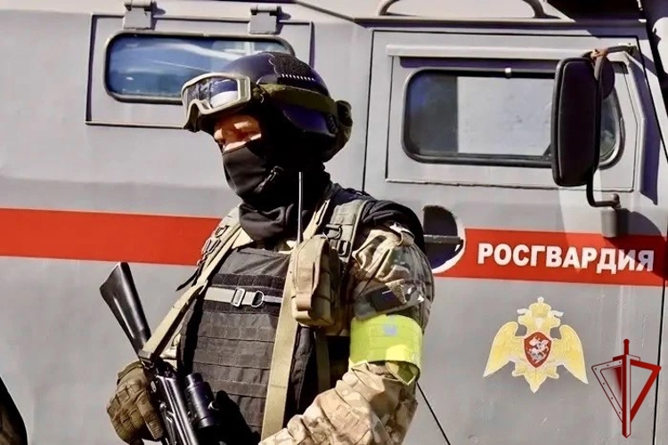 В ЕАО сотрудники Росгвардии оказали силовую поддержку в ходе операции «Мак-2026»